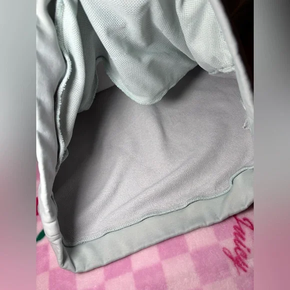 Nike Soft Gray Pullover Hoodie - Picture 12 of 13